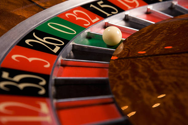 lux hoki mobile platform showing popular games including Aviator, Sweet Bonanza, and live dealer tables